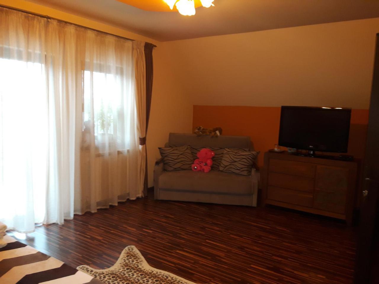 Vila Alexia Hotel Calimanesti Ngoại thất bức ảnh